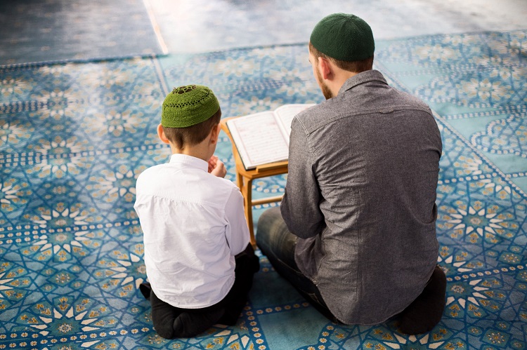 parents teaching quran