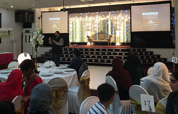 Shaykh Navaid Aziz talking about Ramadan